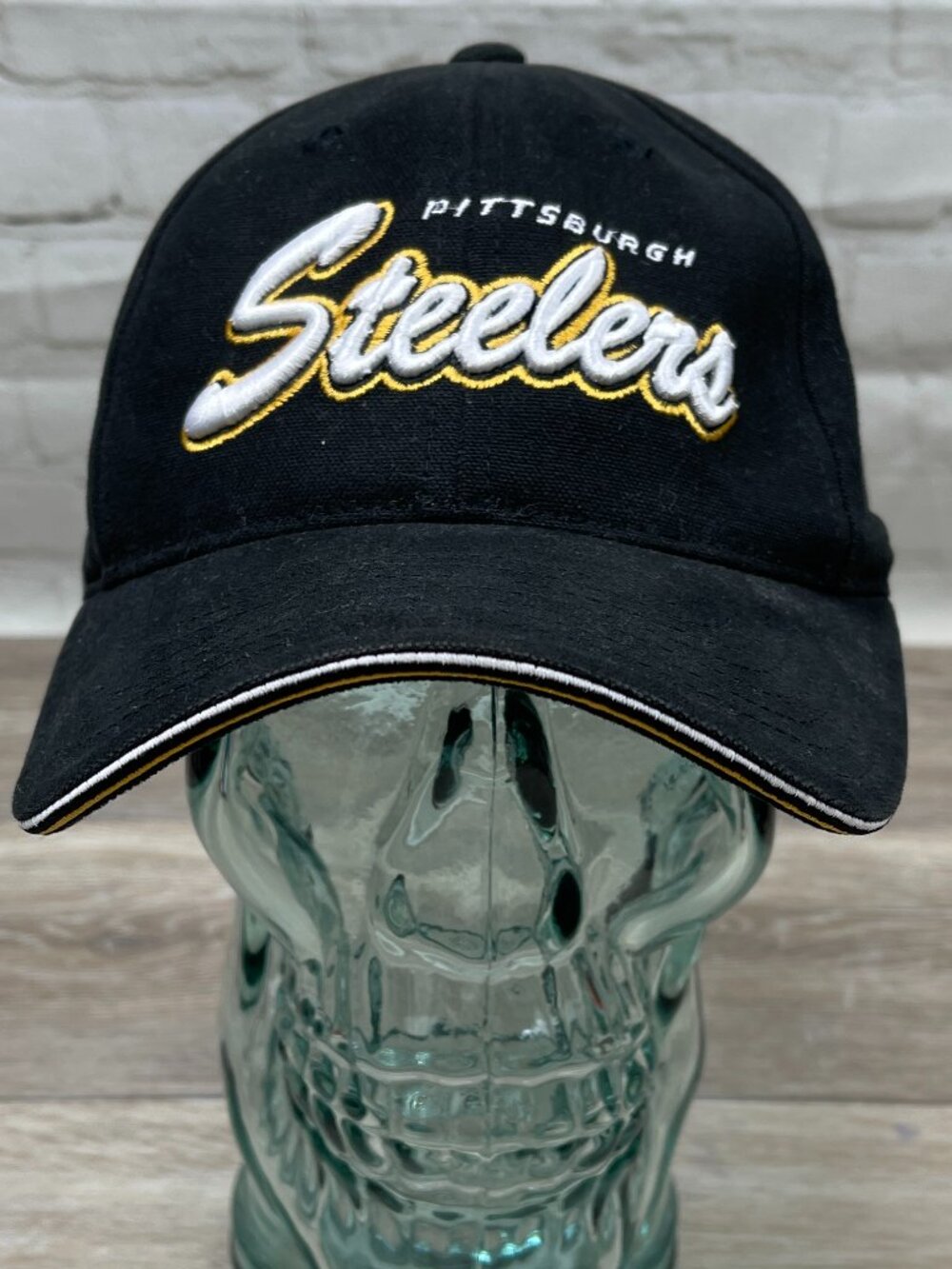 VINTAGE REEBOC PITTSBURGH STEELERS VELCRO BACK HAT